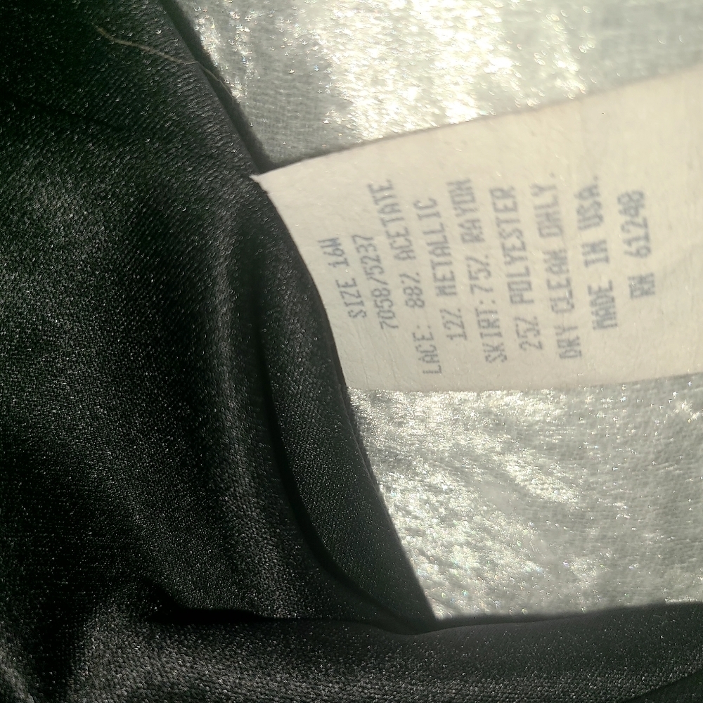Cachet Silver Mesh And Satin Maxi 2pc  Dress - Picture 10 of 12